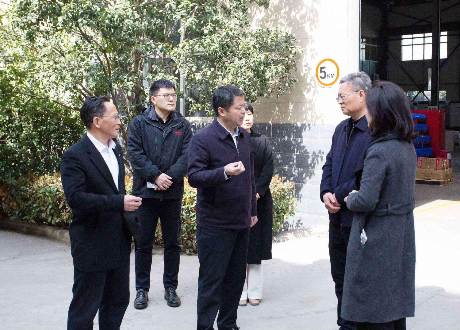俞成山主席走访交谈 俞成山主席走访交谈
