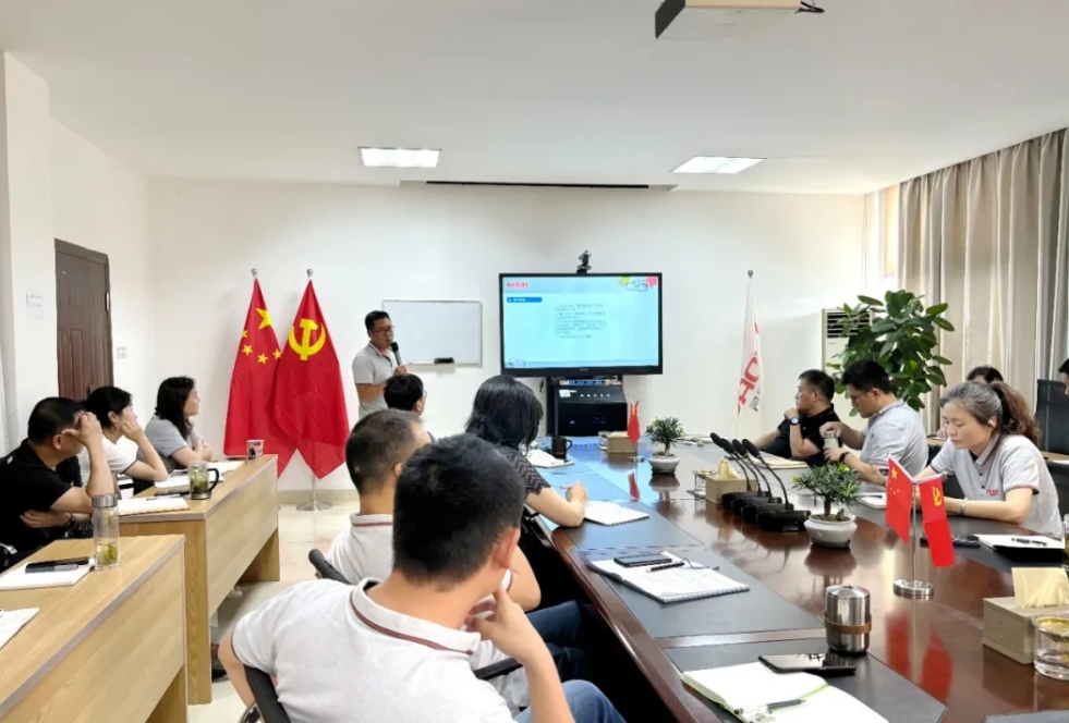 换季传新,砥砺前行丨得润电气2024年轮值总裁交接仪式圆满完成 换季传新,砥砺前行丨得润电气2024年轮值总裁交接仪式圆满完成