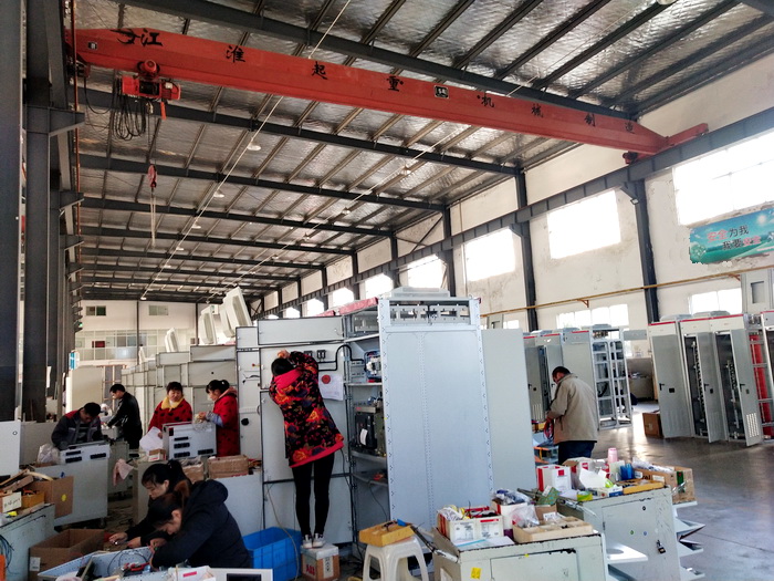 二次员工接线中.jpg 二次员工接线中.jpg