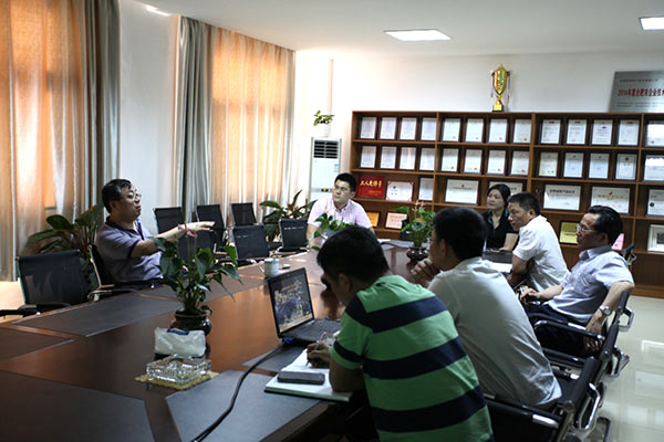 合肥工业大学苏建徽教授莅临得润电气参观考察 合肥工业大学苏建徽教授莅临得润电气参观考察