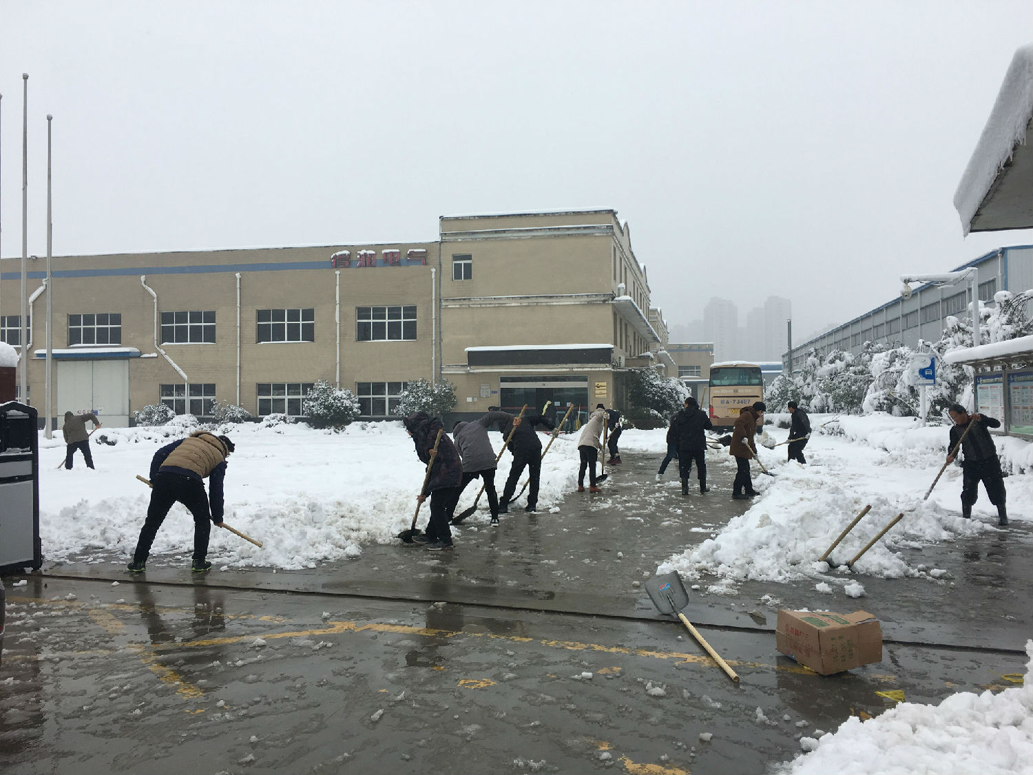 安徽得润电气 高低压 开关柜 厂家 扫雪 电话:400-0551-777 qq:3176885416 安徽得润电气 高低压 开关柜 厂家 扫雪 电话:400-0551-777 qq:3176885416