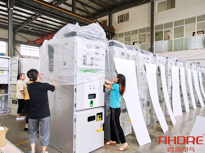 进行打包的套袋.jpg 进行打包的套袋.jpg