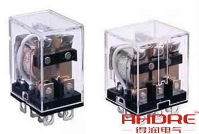 中间继电器.jpg 中间继电器.jpg